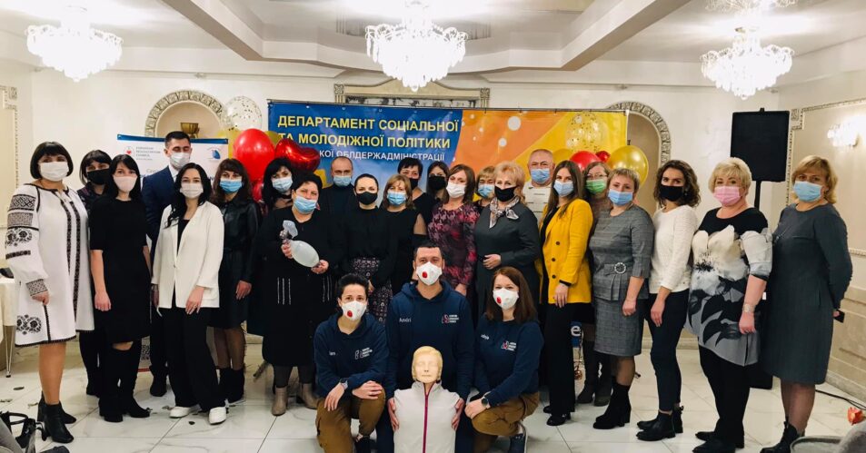 Інструктори ВРР провели майстер-клас з домедичної допомоги для соціальних працівників